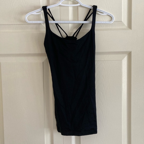 Lululemon Free to Be tank in black - Picture 3 of 5